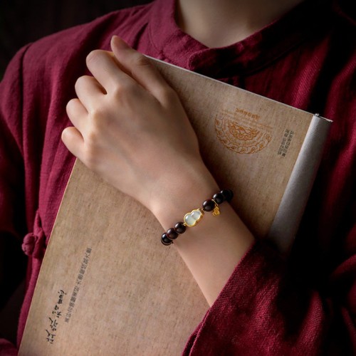 Red Sandalwood Gourd Jade Calm Bracelet