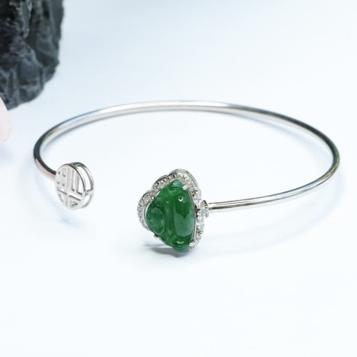 925 Sterling Silver Laughing Buddha Jade Luck Bangle 925 Sterling Silver Laughing Buddha Jade Luck Bangle