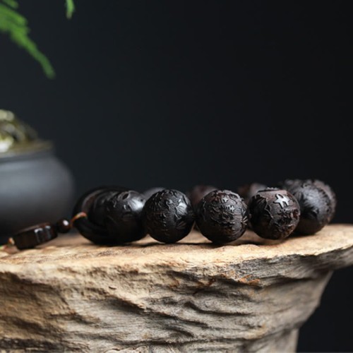 Ebony Wood Yin Yang Engraved Gourd Bracelet Ebony Wood Yin Yang Engraved Gourd Bracelet