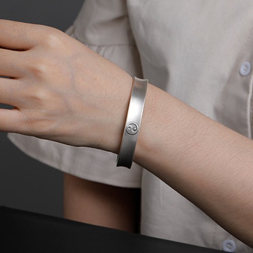 999 Sterling Silver Yin Yang Harmony Balance Bracelet 999 Sterling Silver Yin Yang Harmony Balance Bracelet