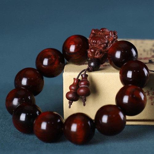 Rosewood Green Sandalwood Dragon Carved Bracelet Rosewood Green Sandalwood Dragon Carved Bracelet