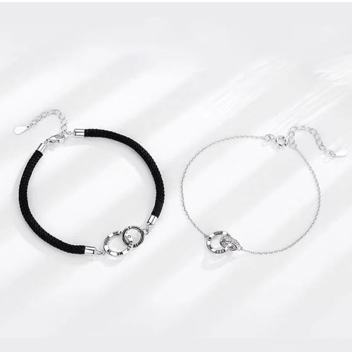 "KEEP ME IN YOUR HEART" Interlocking Circles Healing Bracelet "KEEP ME IN YOUR HEART" Interlocking Circles Healing Bracelet