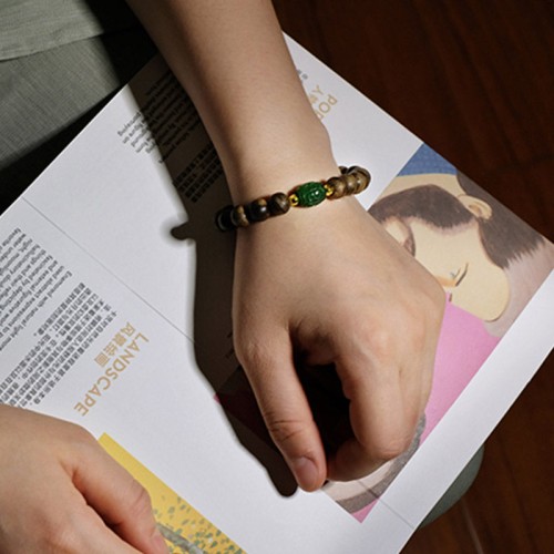 999 Gold Brunei Agarwood Cyan Jade Lotus Bracelet 999 Gold Brunei Agarwood Cyan Jade Lotus Bracelet