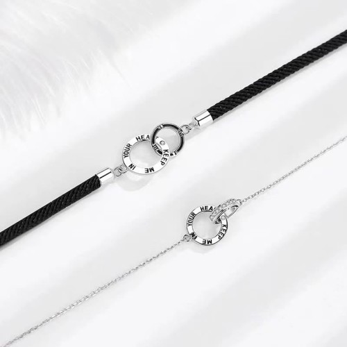 "KEEP ME IN YOUR HEART" Interlocking Circles Healing Bracelet "KEEP ME IN YOUR HEART" Interlocking Circles Healing Bracelet