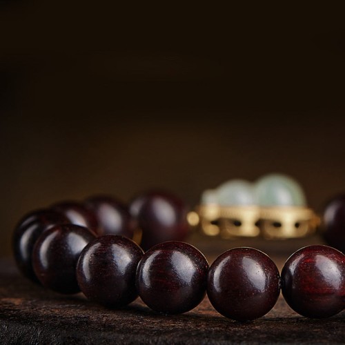 Red Sandalwood Gourd Jade Calm Bracelet
