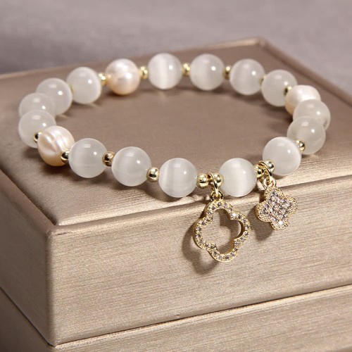 Cat's Eye Pearl Love Charm Bracelet Cat's Eye Pearl Love Charm Bracelet