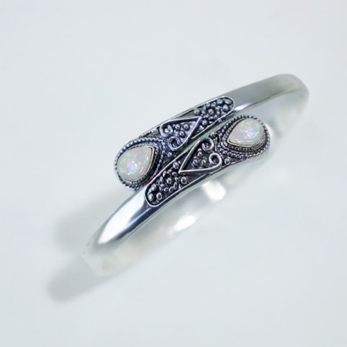 Zircon Water Drop Healing Cuff Bracelet