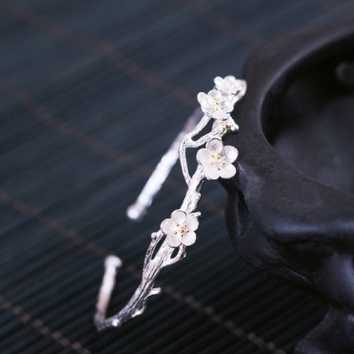 925 Sterling Silver Plum Flower Blessing Adjustable Bangle 925 Sterling Silver Plum Flower Blessing Adjustable Bangle