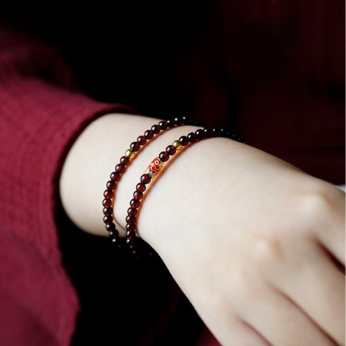 999 Gold Koi Fish Garnet Protection Bracelet 999 Gold Koi Fish Garnet Protection Bracelet