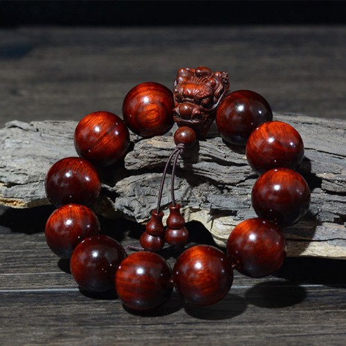 Rosewood Green Sandalwood Dragon Carved Bracelet Rosewood Green Sandalwood Dragon Carved Bracelet