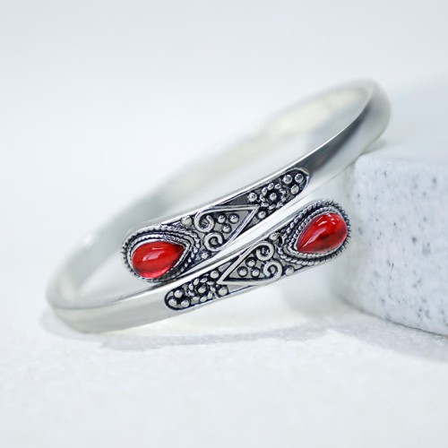 Zircon Water Drop Healing Cuff Bracelet