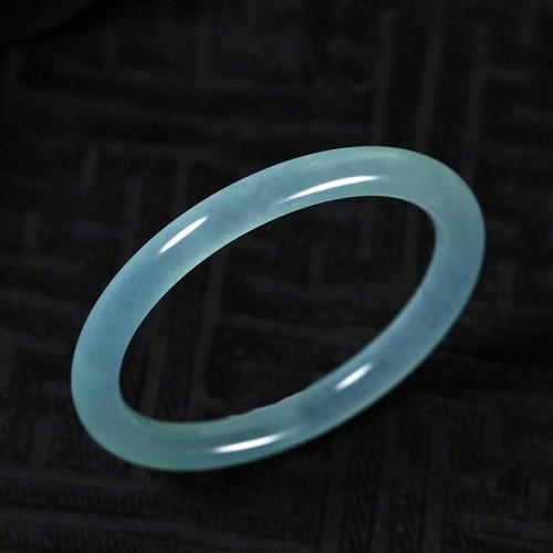 Green Phantom Crystal Confidence Bracelet