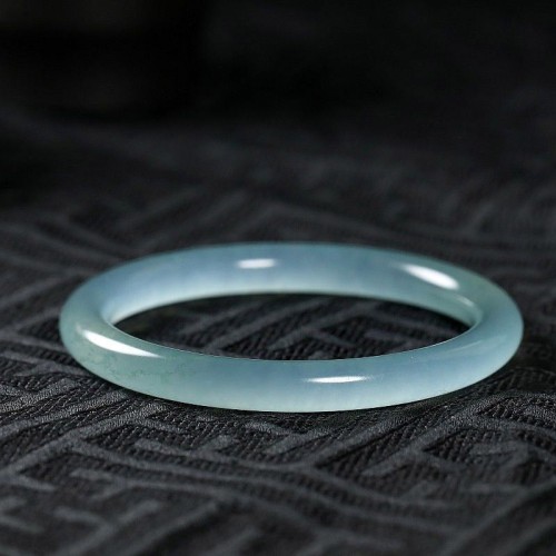 Green Phantom Crystal Confidence Bracelet