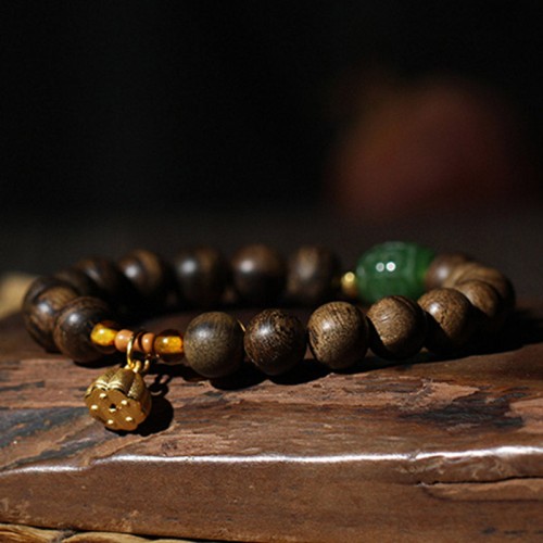999 Gold Brunei Agarwood Cyan Jade Lotus Bracelet 999 Gold Brunei Agarwood Cyan Jade Lotus Bracelet