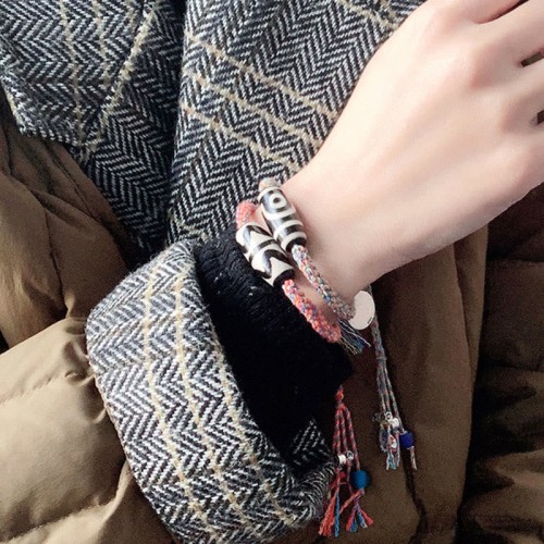 Tibetan Om Mani Padme Hum Silver Dzi Bead Protection Bracelet Tibetan Om Mani Padme Hum Silver Dzi Bead Protection Bracelet