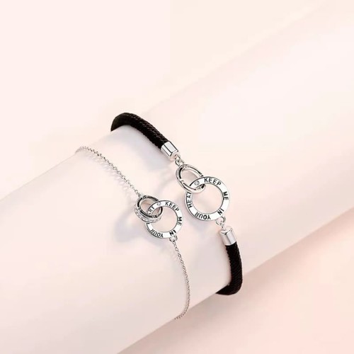 "KEEP ME IN YOUR HEART" Interlocking Circles Healing Bracelet "KEEP ME IN YOUR HEART" Interlocking Circles Healing Bracelet