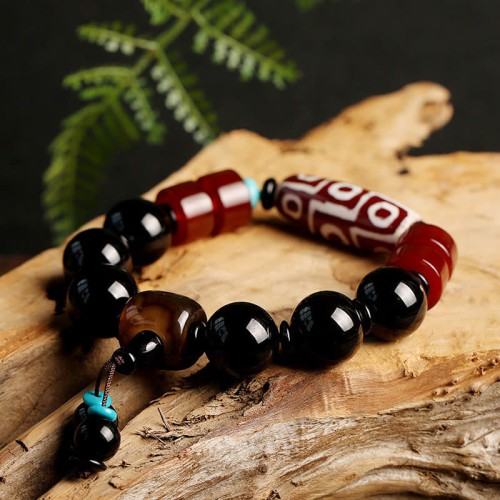 Tibetan Nine-Eye Dzi Black Onyx Wealth Bracelet