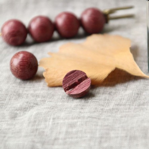 Vintage Sandalwood Agathis Ebony Beads Healing Brooch Vintage Sandalwood Agathis Ebony Beads Healing Brooch
