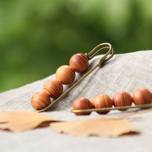 Vintage Sandalwood Agathis Ebony Beads Healing Brooch Vintage Sandalwood Agathis Ebony Beads Healing Brooch
