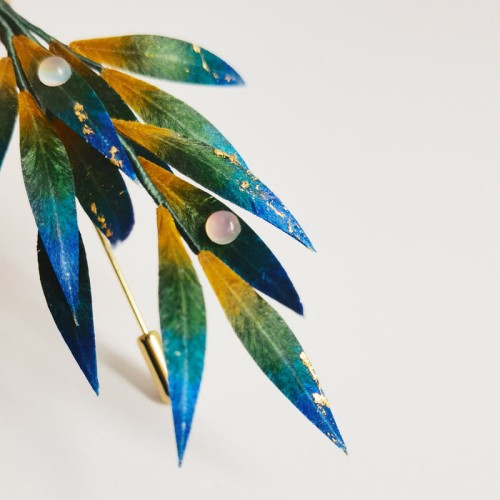 Handmade Velvet Mulberry Silk Green Yellow Blue Leaves Brooch Handmade Velvet Mulberry Silk Green Yellow Blue Leaves Brooch