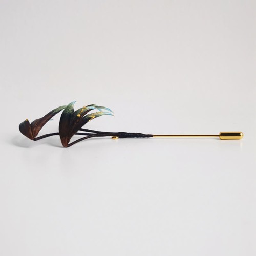 Handmade Velvet Mulberry Silk Green Bamboo Leaves Brooch Handmade Velvet Mulberry Silk Green Bamboo Leaves Brooch