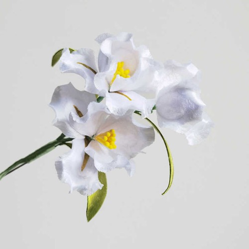 Handmade Velvet Mulberry Silk White Iris Brooch Handmade Velvet Mulberry Silk White Iris Brooch