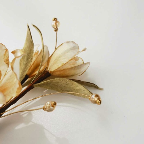 Handmade Velvet Mulberry Silk White Camellia Brooch Handmade Velvet Mulberry Silk White Camellia Brooch