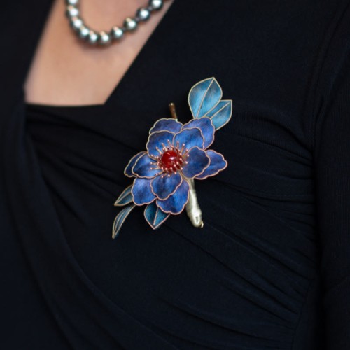 Handmade Yangzhou Velvet Mulberry Silk Blue Flowers Brooch Handmade Yangzhou Velvet Mulberry Silk Blue Flowers Brooch