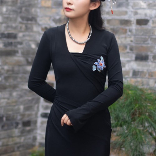 Handmade Yangzhou Velvet Mulberry Silk Blue Flowers Brooch Handmade Yangzhou Velvet Mulberry Silk Blue Flowers Brooch