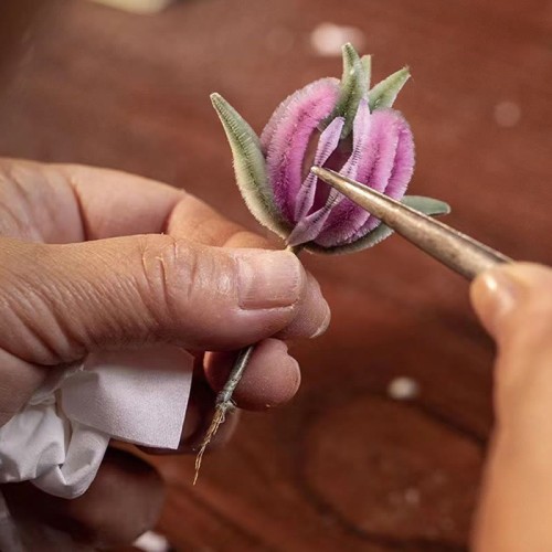 Handmade Yangzhou Velvet Mulberry Silk Peach Blossom Brooch