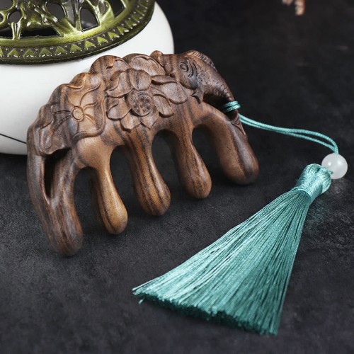 Green Sandalwood Plum Blossom Koi Fish Engraved Comb Green Sandalwood Plum Blossom Koi Fish Engraved Comb