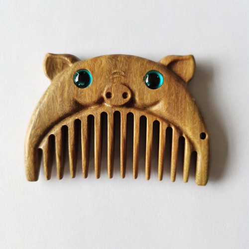 Chinese Zodiac Green Sandalwood Peace Mini Comb Chinese Zodiac Green Sandalwood Peace Mini Comb