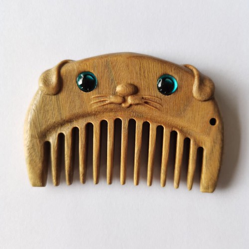 Chinese Zodiac Green Sandalwood Peace Mini Comb Chinese Zodiac Green Sandalwood Peace Mini Comb