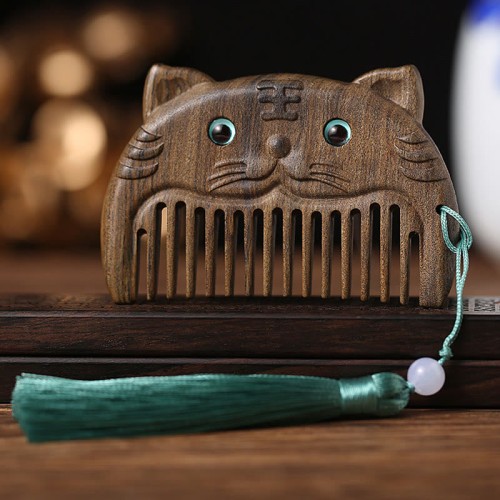 Chinese Zodiac Green Sandalwood Peace Mini Comb Chinese Zodiac Green Sandalwood Peace Mini Comb