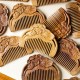 Natural Green Sandalwood Lotus Engraved Soothing Comb Natural Green Sandalwood Lotus Engraved Soothing Comb