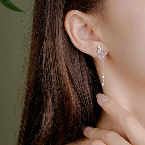 Hetian Jade Magnolia Chalcedony Butterfly Gourd Luck Earrings Hetian Jade Magnolia Chalcedony Butterfly Gourd Luck Earrings