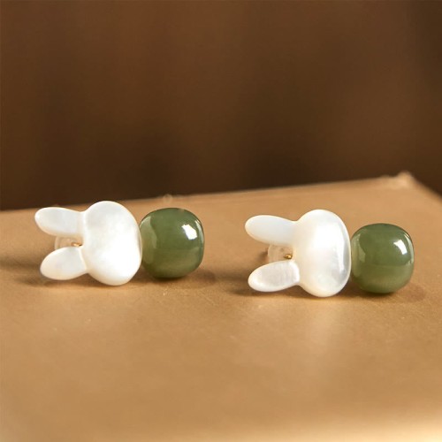 Tridacna Stone Rabbit Hetian Jade Luck Earrings Tridacna Stone Rabbit Hetian Jade Luck Earrings