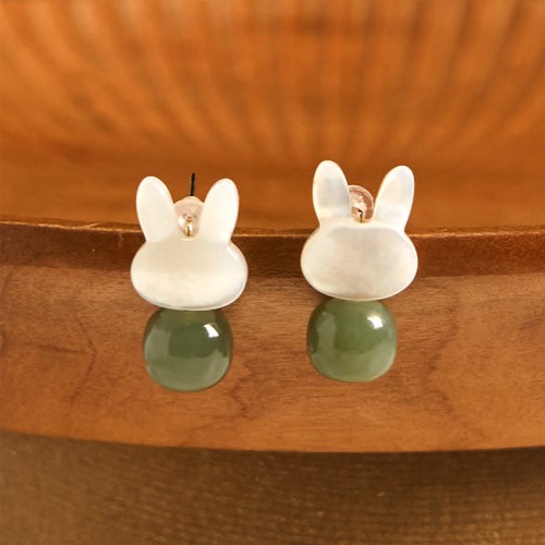 Tridacna Stone Rabbit Hetian Jade Luck Earrings Tridacna Stone Rabbit Hetian Jade Luck Earrings