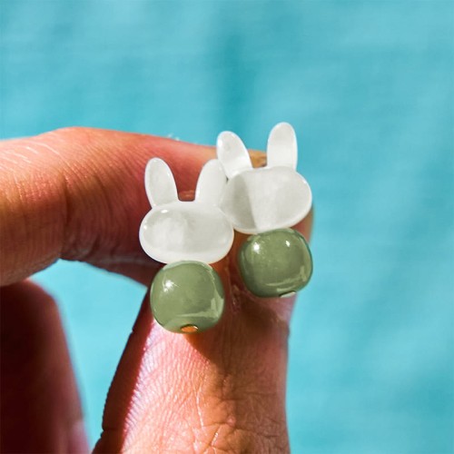 Tridacna Stone Rabbit Hetian Jade Luck Earrings Tridacna Stone Rabbit Hetian Jade Luck Earrings