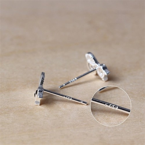 925 Sterling Silver Cute Cat Kitten Blessing Stud Earrings 925 Sterling Silver Cute Cat Kitten Blessing Stud Earrings
