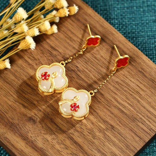 24K Gold-Plated White Jade Four Leaf Clover Earrings 24K Gold-Plated White Jade Four Leaf Clover Earrings