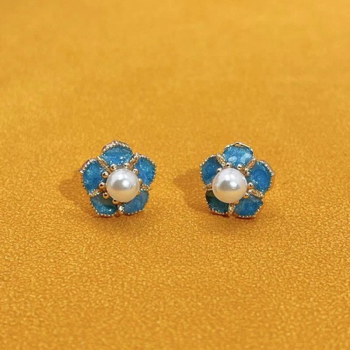 Peach Blossom Pearl Happiness Stud Earrings Peach Blossom Pearl Happiness Stud Earrings