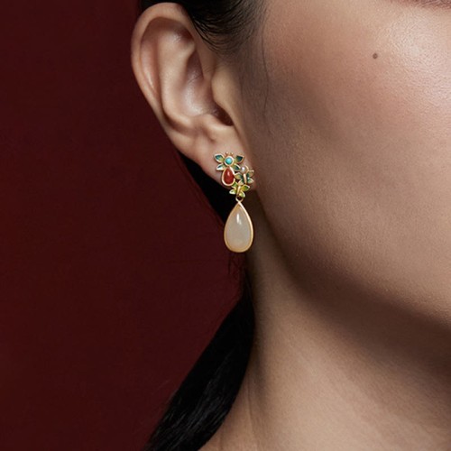 White Jade Red Agate Butterfly Protection Drop Earrings White Jade Red Agate Butterfly Protection Drop Earrings