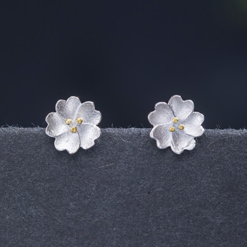 925 Sterling Silver Cherry Blossoms Floral Calm Stud Earrings 925 Sterling Silver Cherry Blossoms Floral Calm Stud Earrings