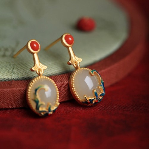 Vintage Jade Red Agate Abundance Copper Earrings Vintage Jade Red Agate Abundance Copper Earrings