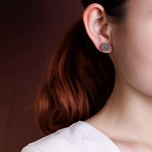 925 Sterling Silver Hetian Jade Plum Flower Luck Stud Earrings 925 Sterling Silver Hetian Jade Plum Flower Luck Stud Earrings