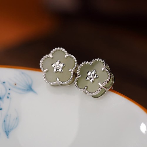 925 Sterling Silver Hetian Jade Plum Flower Luck Stud Earrings 925 Sterling Silver Hetian Jade Plum Flower Luck Stud Earrings