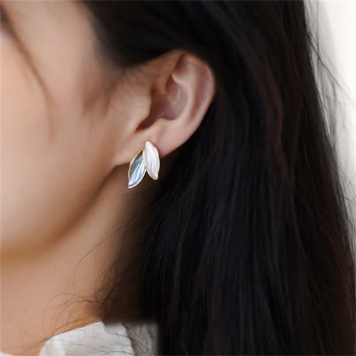 Leaf Design Luck Stud Earrings Leaf Design Luck Stud Earrings