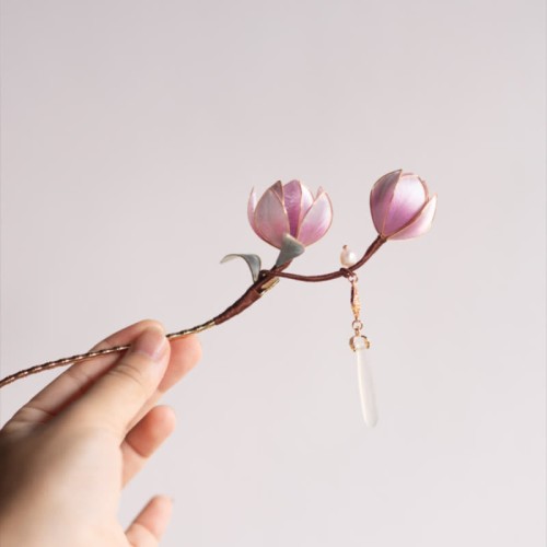 Yangzhou Velvet Flower Silk Magnolia Brooch Yangzhou Velvet Flower Silk Magnolia Brooch
