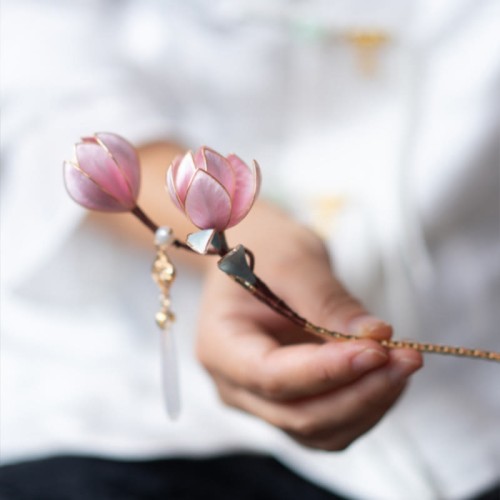 Yangzhou Velvet Flower Silk Magnolia Brooch Yangzhou Velvet Flower Silk Magnolia Brooch
